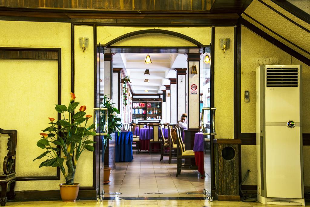 Dansavanh Hotel Vientiane Exterior foto